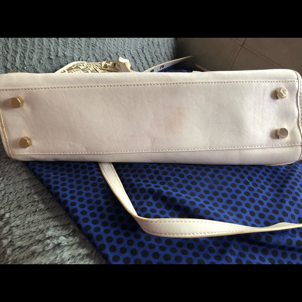 Rebecca Minkoff Beautiful white leather handbag ! - Picture 5 of 9
